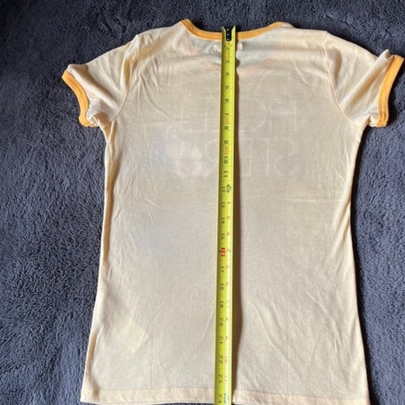 2/$28 Hollister Yellow T-shirt Flower Ladies Size S - Picture 8 of 9